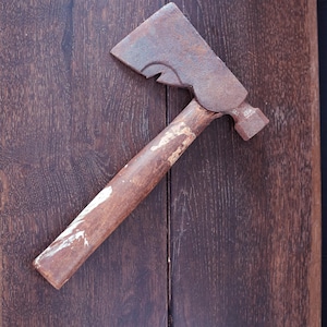 Hammer Hatchet with Wooden Handle - Vintage Carpenters Axe *See Condition Notes