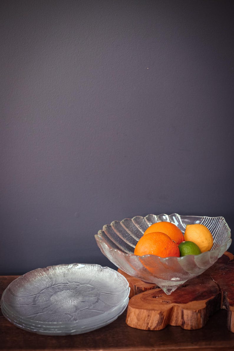 Set of 4 Arcoroc Fleur Large Dinner Plates - Vintage Glass Tableware - Etsy