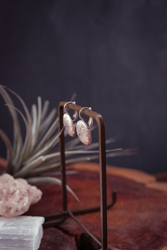 Silver Round Disc Celestial Earrings - Vintage Es… - image 2