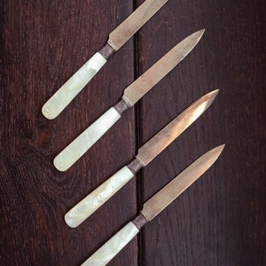 Mother of Pearl & Silver Knives set of 4 - Vintage MOP Handle Silver Ferrule Knives
