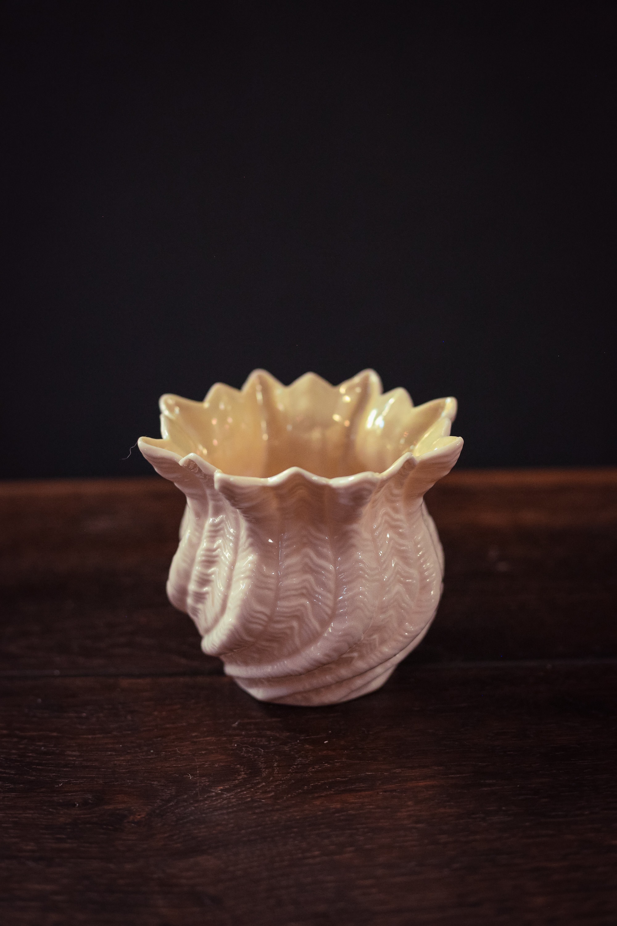 ベリーク花瓶 - ヴィンテージ磁器花瓶 - Etsy 日本