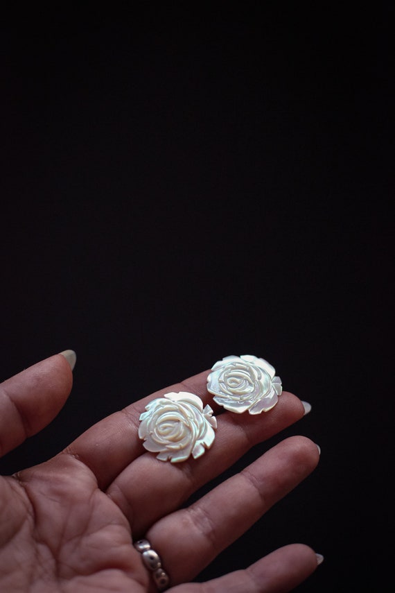 Mother of Pearl Carved Rosette Earrings - Vintage 