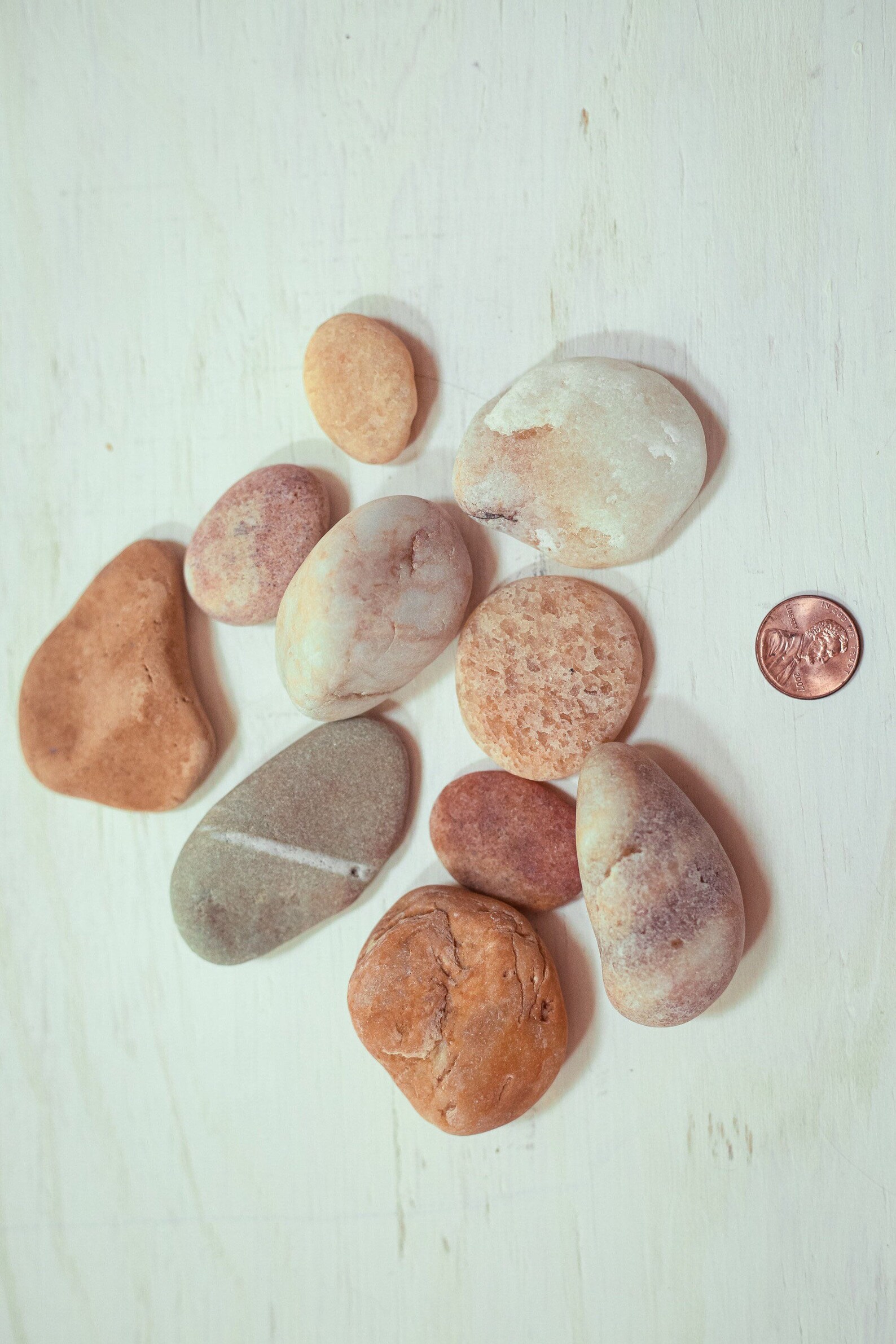 Orbansa Rocks Beach Stone Lots by Color in Organza Bag - Vintage Pebbles Beach Rocks ...