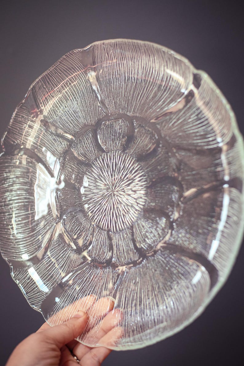 Set of 4 Arcoroc Fleur Large Dinner Plates - Vintage Glass Tableware - Etsy