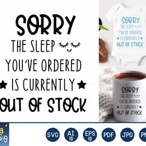 Puede incluir: Un diseño digital con el texto "Lo siento, el sueño que has pedido está actualmente agotado" con una estrella a cada lado de la palabra "actualmente". El texto es negro y las estrellas son blancas. El diseño se muestra en un body blanco y una taza blanca.