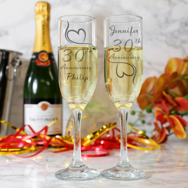 Personalised Engraved 30th Wedding Anniversary Champagne Glasses Pearl Anniversary Gift for Couples | Set of 2 Glasses & Glass Holder Caddy