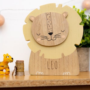Personalised Engraved Lion Money Box Bank - Kids Savings Pocket Money Piggy Bank - Wooden Animal Money Box Gift for Babies and Children