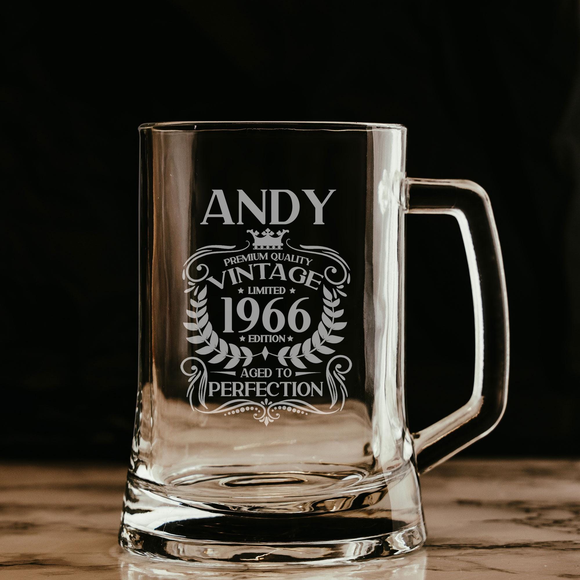 Verre À Bière Pinte Message Générique Année 1942 Personnalisé 1 verre - Cadeau Personnalisable - Cadeau Anniversaire - Cadeau Homme et Femme - Cadeau Année