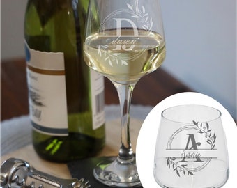 Verre à vin personnalisé avec prénom gravé | Verre à vin gravé initiale monogramme personnalisé | Grande ou petite verrerie pour amateurs de vin | Cadeau d'anniversaire