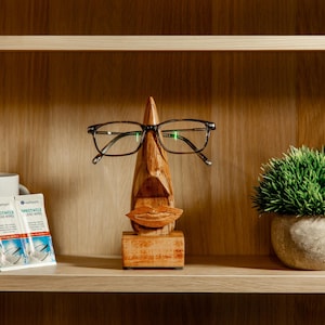 Personalised Engraved Wooden Nose or Lips Reading Glasses Holder | Novelty Spectacles Stand | Fun Gifts for Grandparents