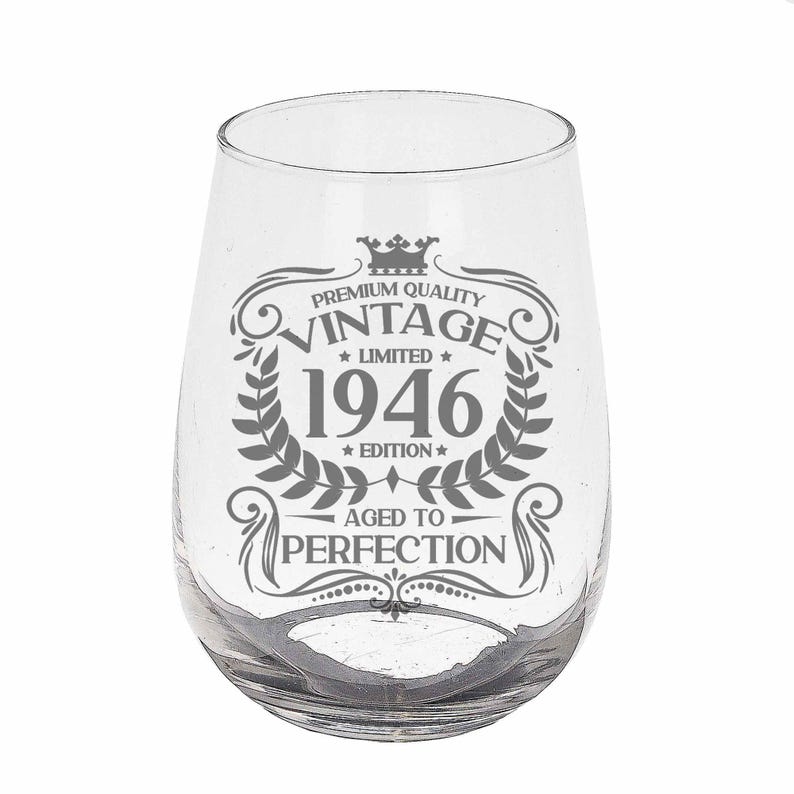 Spersonalizowany, zabytkowy, grawerowany kieliszek do ginu bez nóżki z 1946 r. i/lub podstawka, prezent na 80. urodziny, idealnie dopracowany, prezent dla miłośniczki ginu – 80 lat zdjęcie 7