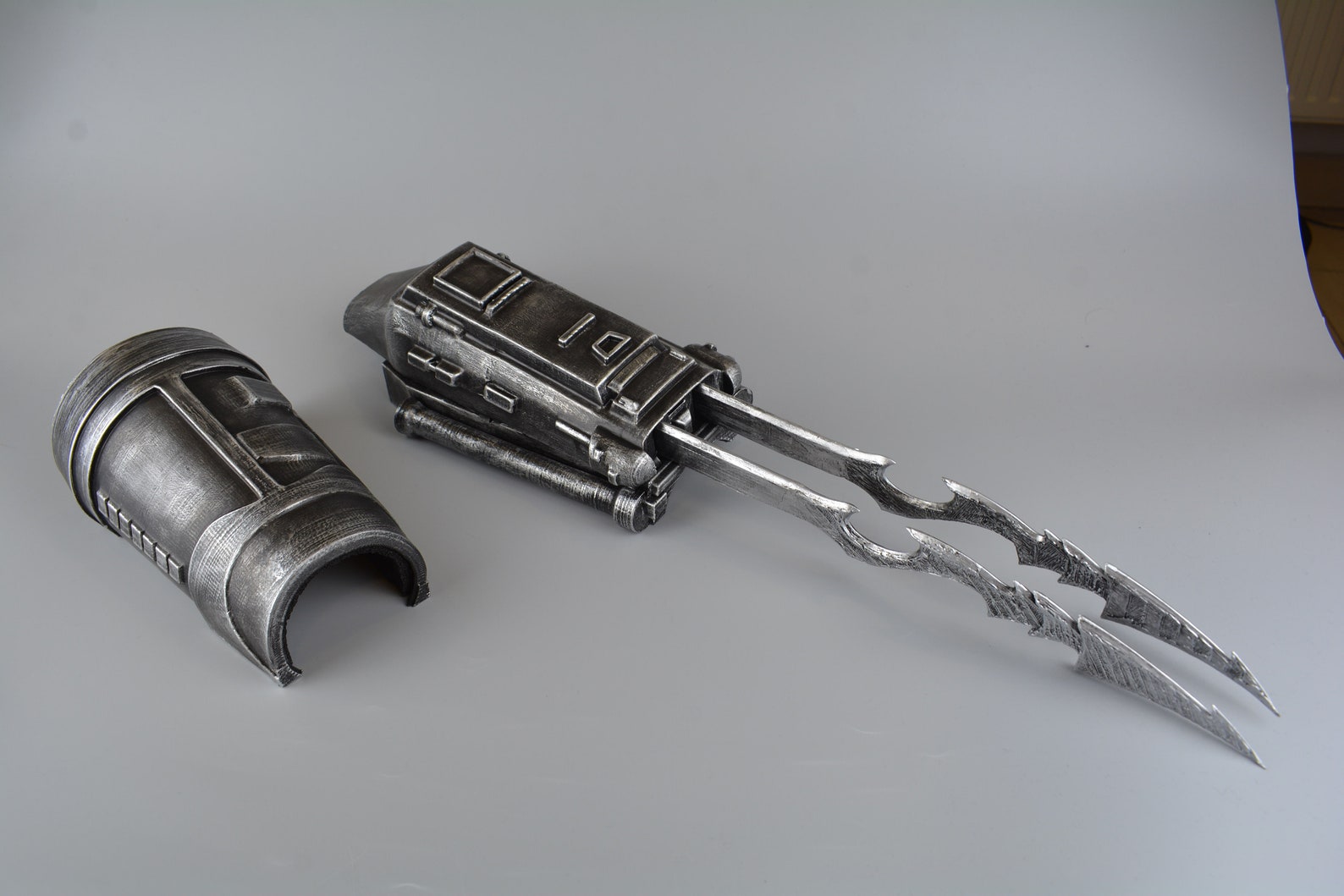 Predator Forearm Predator Gauntlet Forearm Classic 1987 Cosplay Replica - Etsy