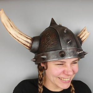 Ontketen de innerlijke krijger met vikinghelm-cosplay