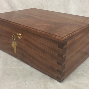 Mahogany Keepsake Box: Large Dovetailed Wooden Memory Box