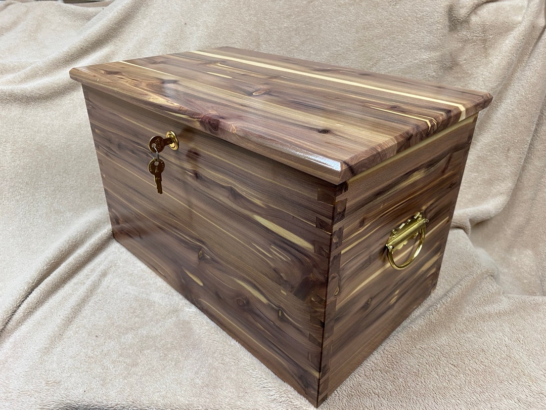 Cedar Chest, Dovetail Cedar Chest, Cedar Keepsake Chest, Custom Cedar