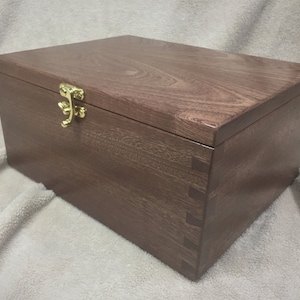 Mahogany Keepsake Box: Extra Large Memory Box