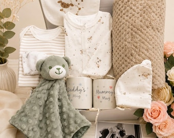 Luxury Neutral Baby Gift Box for New Parents | Baby Shower Gift Hamper | Mummy & Daddy Mug Set | New Baby Gift Set UK