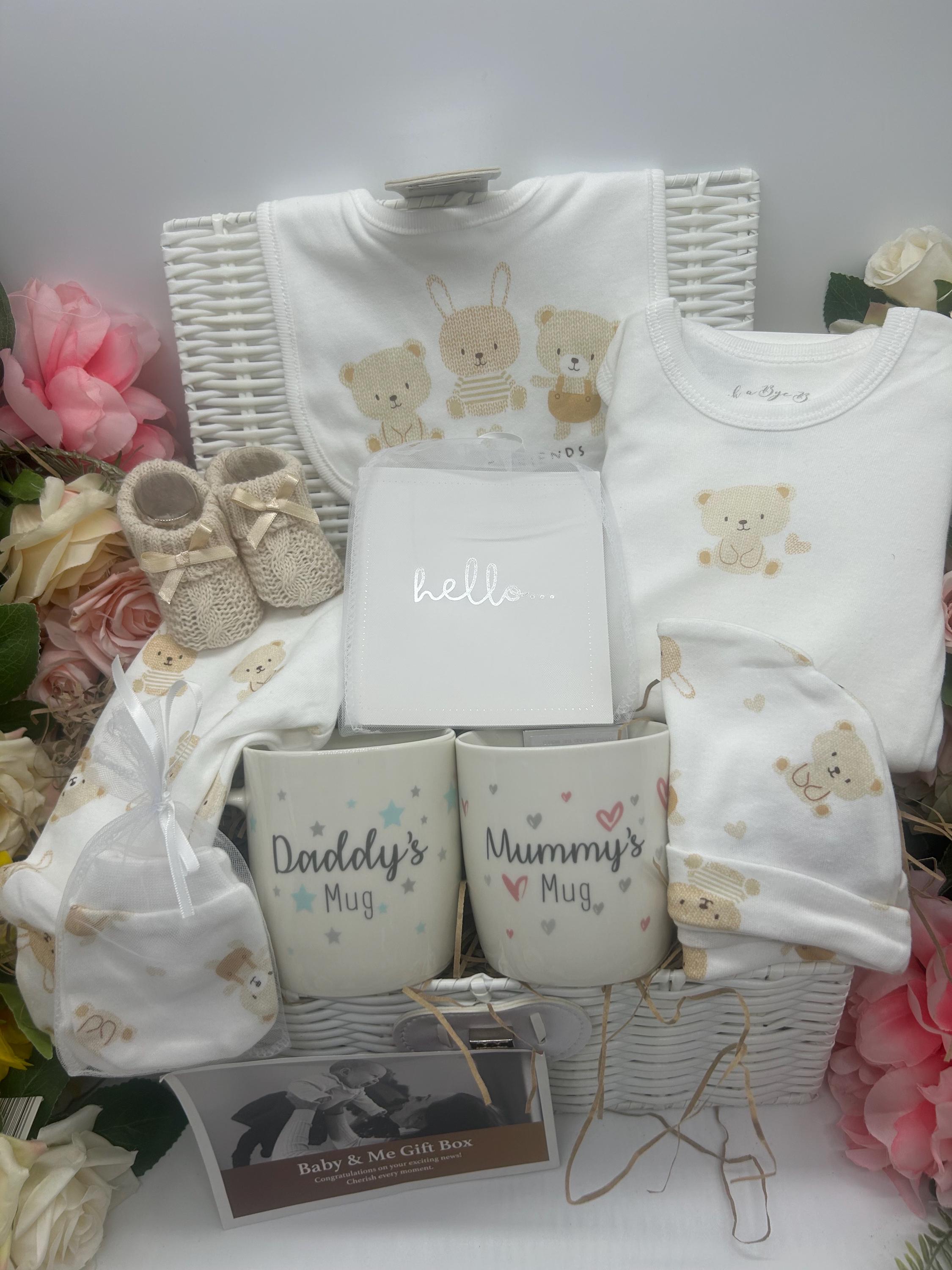 New Baby Boy Gift, Baby Girl Gift , Baby Hamper, Baby Boy Hamper, Mom and Dad Deluxe Hamper. New Baby Gift , New Parents,Baby Bear Gift