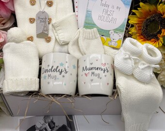 Baby Hamper. New Parent Gift Box, New Baby Gift, Unisex Winter Baby Hamper & Baby Girl Hamper, Baby Boy Hamper, Baby and Mom.