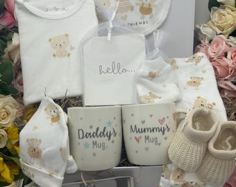 Bear Baby Hamper Gift Set: Newborn Outfit, Mugs for Parents