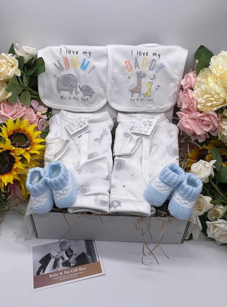 New Baby Twin Gift, Baby Hamper, Unisex Baby Hamper & Baby Girl and Boy Hamper, Baby Twins, Baby twin hamper image 3