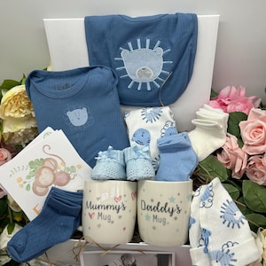 Baby Boy Hamper. New Parent Gift Box, New Baby Gift, New Baby Hamper, Baby Boy Hamper, Baby and Mom, Baby Boy Gift