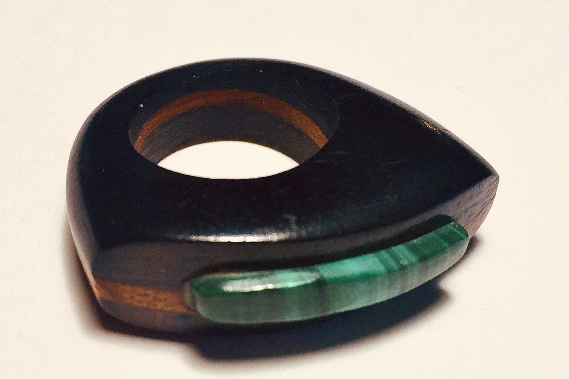 Ring made of Ebony, Gonçalo Alves Wood and Malachite.