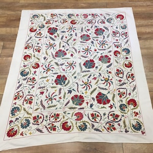 Uzbek handmade embroidery suzani.56X48inch, Bedspread, Bedcover, Wall hanging, tablecloth.