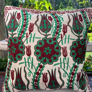 Red & Green Floral Suzani Pillow Cover: Uzbek Accent Cushion (48x48CM)
