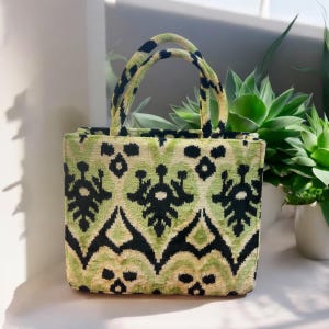Large Ikat Velvet Tote Bag, Handwoven Ikat Velvet Shoulder Bag, Ikat velvet Shopping Bag, Bohemian Tote Bag, Boho Chic,Free Shipping
