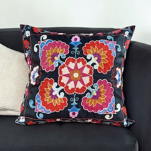 54x50cm,Vintage Uzbek Suzani Pillow, Silk suzani pillow, Floral Throw Cushion, Accent Pillow, Silk Decorative Pillow Cover, Free Shipping