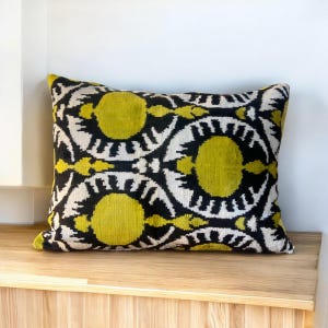 Ikat Velvet Pillow,55x40cm, Silk Ikat Pillowcase, Ikat Cushion, Throw Pillows, Lumbar Pillows, Geometric Pillowcase, Boho Pillow