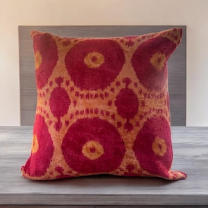 Silk ikat pillowcase,50X50cm Handwoven Silk Velvet Pillow,Ikat lumbar pillow, Square pillow, bohemian pillow, boho home decor,Free shipping