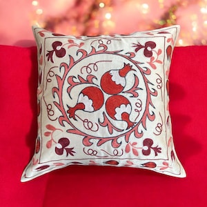 Handmade Suzani Pillow Cover: Vintage Floral Embroidered Throw Cushion (51x51cm)