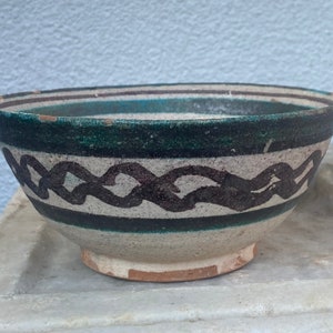 Antique Hand-Painted Ceramic Bowl: Uzbek Folk Art, 18cm
