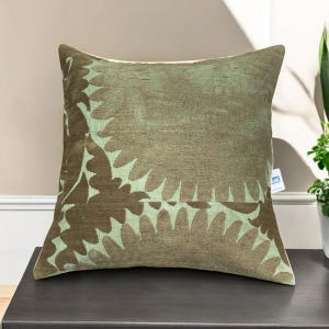 Suzani Pillow,,Vintage Uzbek Pillow, Handmade Floral Throw Cushion,43X43,CM,  Accent Pillow,Suzani Decorative Pillow Cover,Free Shipping