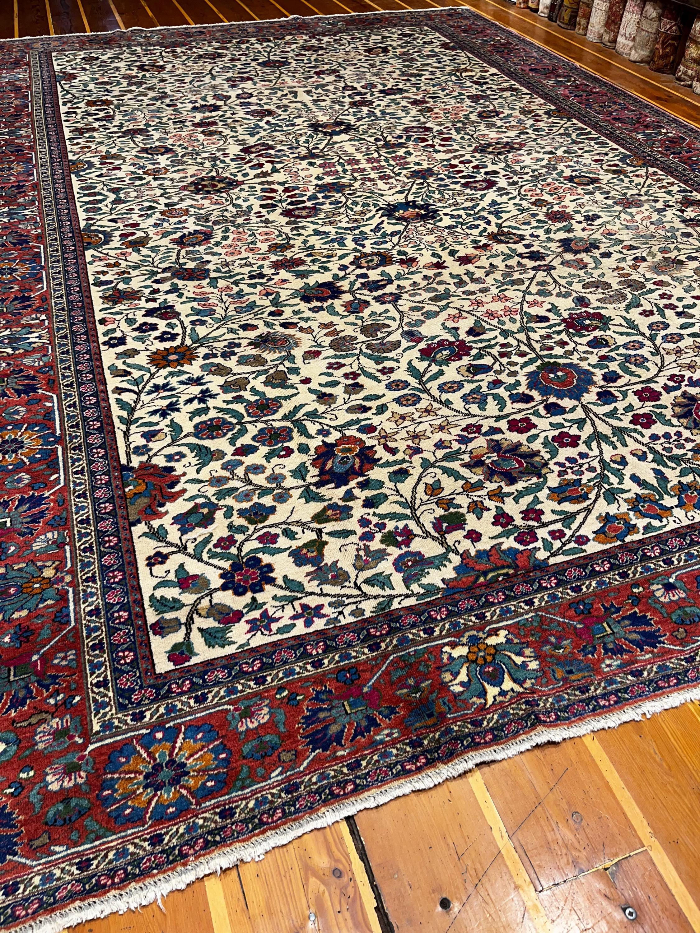 手織りトルコ産カイセリ絨毯 – 鮮やかな花柄 365×250 cm (12×8.2 ft