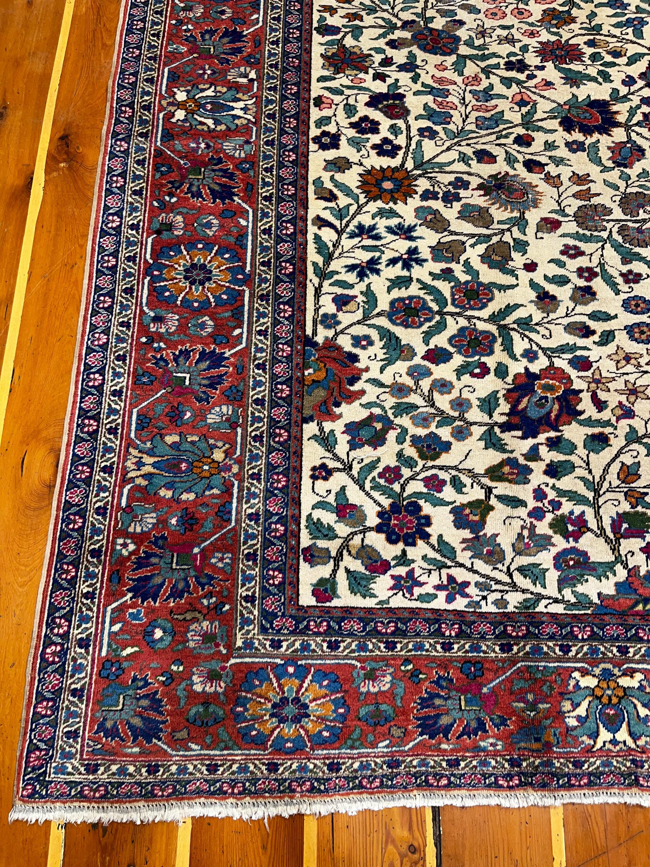 手織りトルコ産カイセリ絨毯 – 鮮やかな花柄 365×250 cm (12×8.2 ft