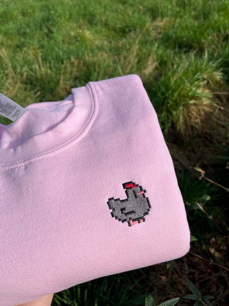 Sweat-shirt Pixel Poulet Cadeau Stardew Valley Light Pink