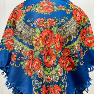 Bufanda ucraniana con flecos, chal de piano Babushka, bufanda de cabeza cuadrada eslava, tela floral popular