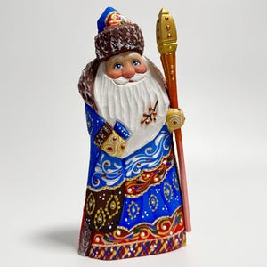 Hand Carved Wooden Santa Claus Figurine, Wood Carving Father Frost, Ukrainian Christmas Decor 7 inch (18 cm)