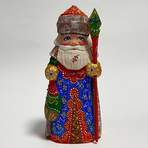 Hand Carved Wooden Santa Claus Figurine, Wood Carving Art, Ukrainian Christmas Decor 6.2 inch (15.5 cm)