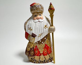 Handgesneden houten kerstmanbeeldje, houtsnijwerk Vadertje Vorst, Oekraïens kerstdecor 7,3 inch (18,5 cm)
