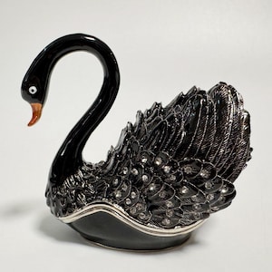 Black Swan Schmuckschatulle, Vogel Schmuckschatulle, Emaille-Metallbox mit Swarovski-Kristallen 7 cm