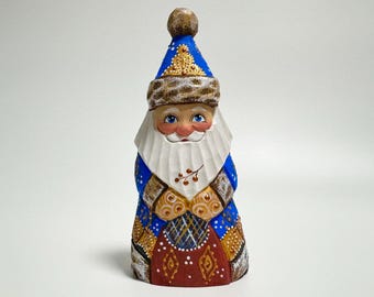 Hand Carved Wooden Santa Claus Figurine, Wood Carving Father Frost, Ukrainian Christmas Decor 6.2 inch (15.5 cm)