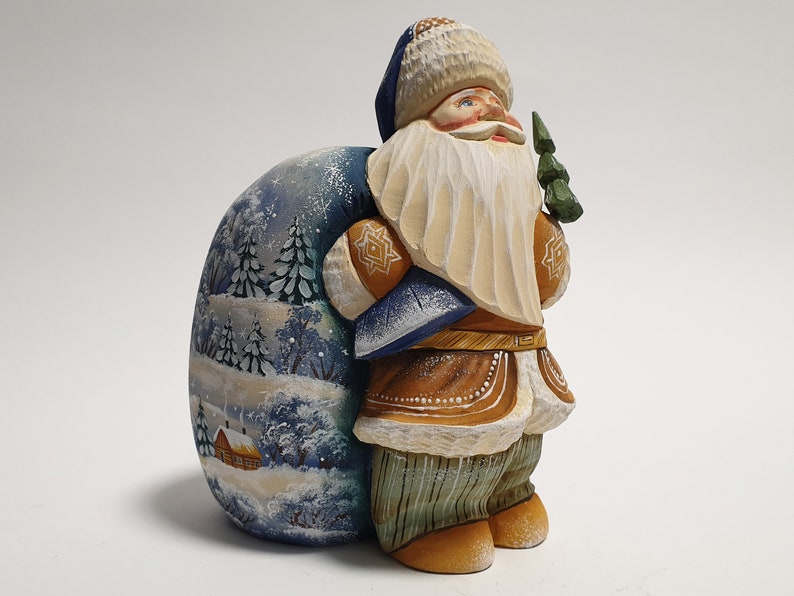 Figurine en bois du père Noël avec grand sac, figurine du père Noël sculptée à la main, poupée ukrainienne du père Noël Frost, art de la sculpture sur bois 5,6 pouces 14 cm image 1