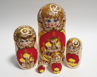 Nesting Dolls Matryoshka Babushka Doll Etnische poppen Pyrography Art 7 inch (18 cm)
