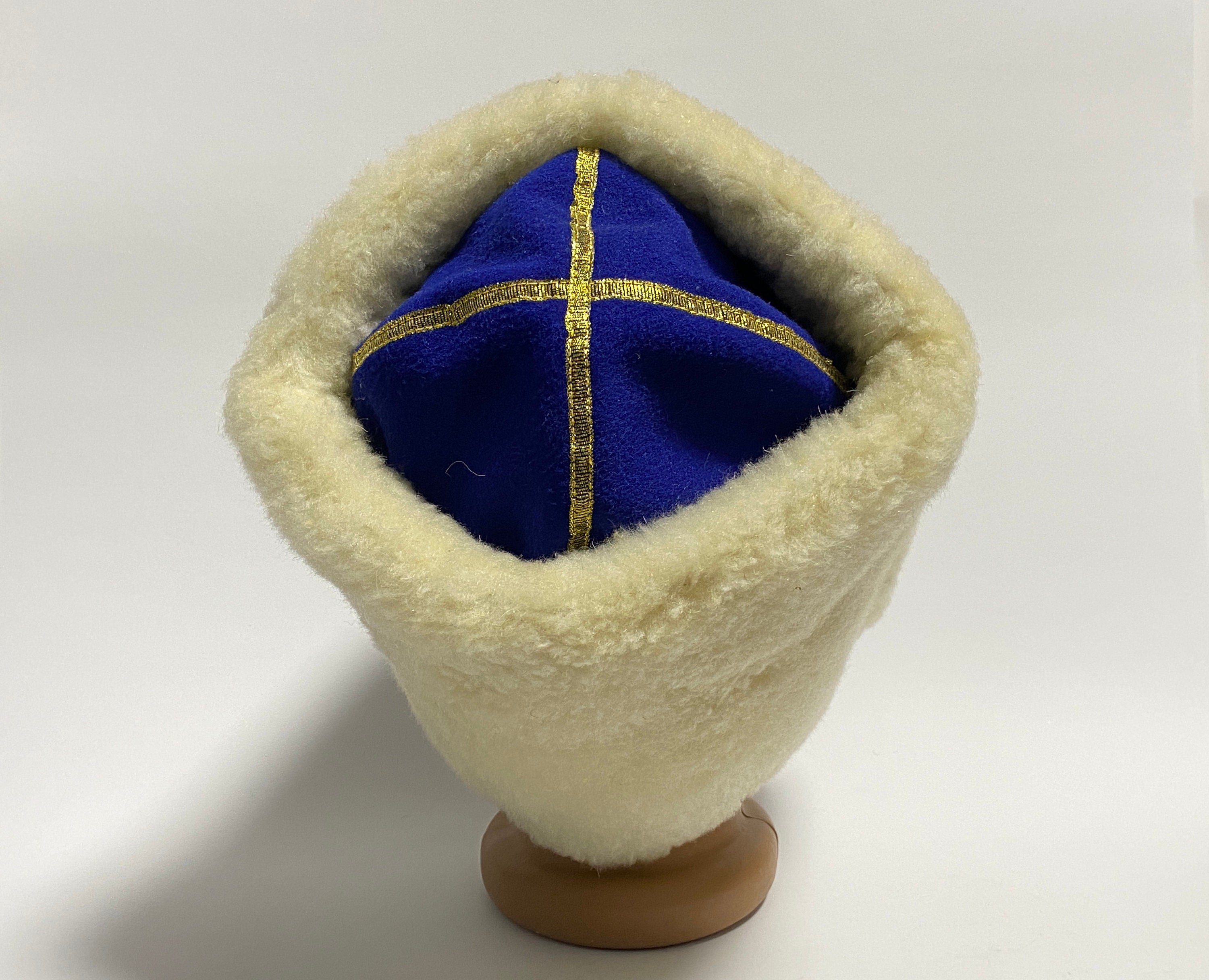 コサック帽子パパハ・クバンカ、ソビエト軍の制服、フェイクファーの冬