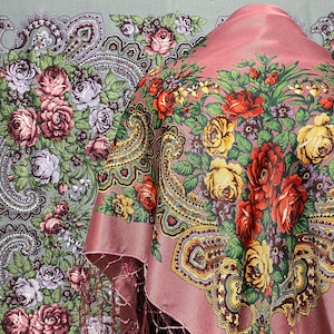 Bufanda ucraniana con flecos, chal de piano Babushka, bufanda de cabeza cuadrada eslava, tela floral popular