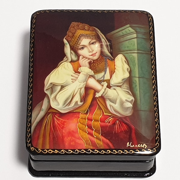 Lacquer Box Fedoskino Soviet Boudoir Box Gift for Wife